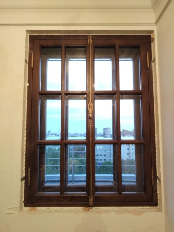 окно в историческом стиле
