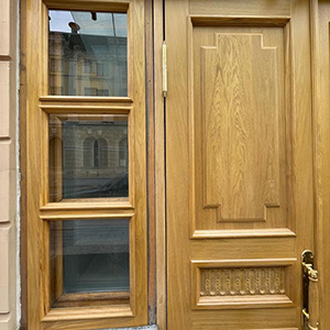 двери из массива дуба - музей Попова, сентябрь 2022